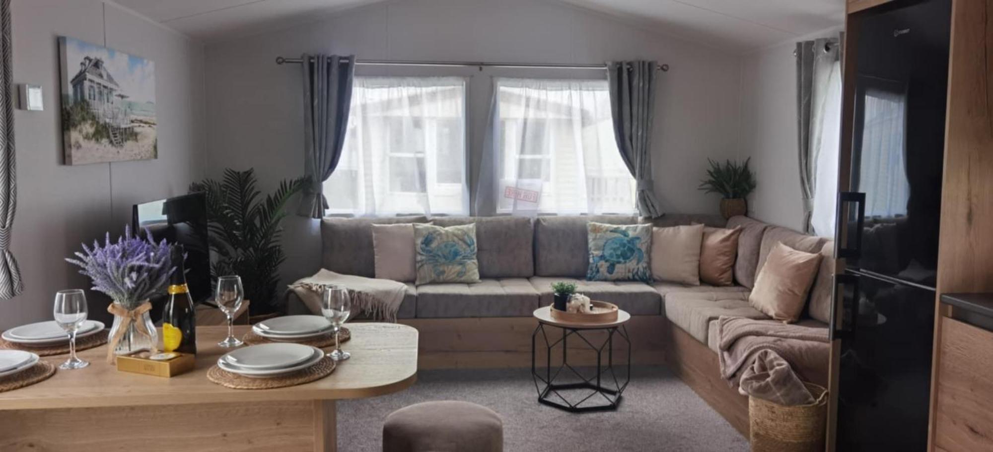 Big Boss Caravan-Camber Sands, Free Wi-Fi, Netflix, Parking 외부 사진
