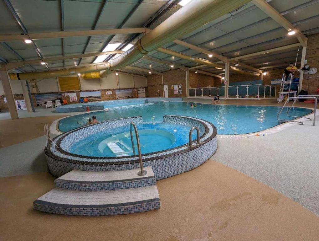 Big Boss Caravan-Camber Sands, Free Wi-Fi, Netflix, Parking 외부 사진